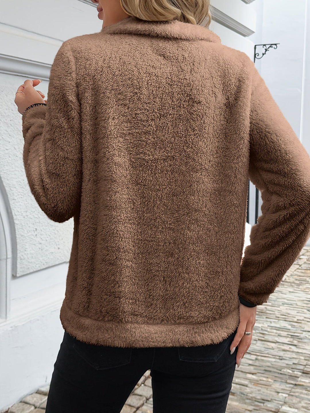 Julia | Comoda felpa con zip a metà